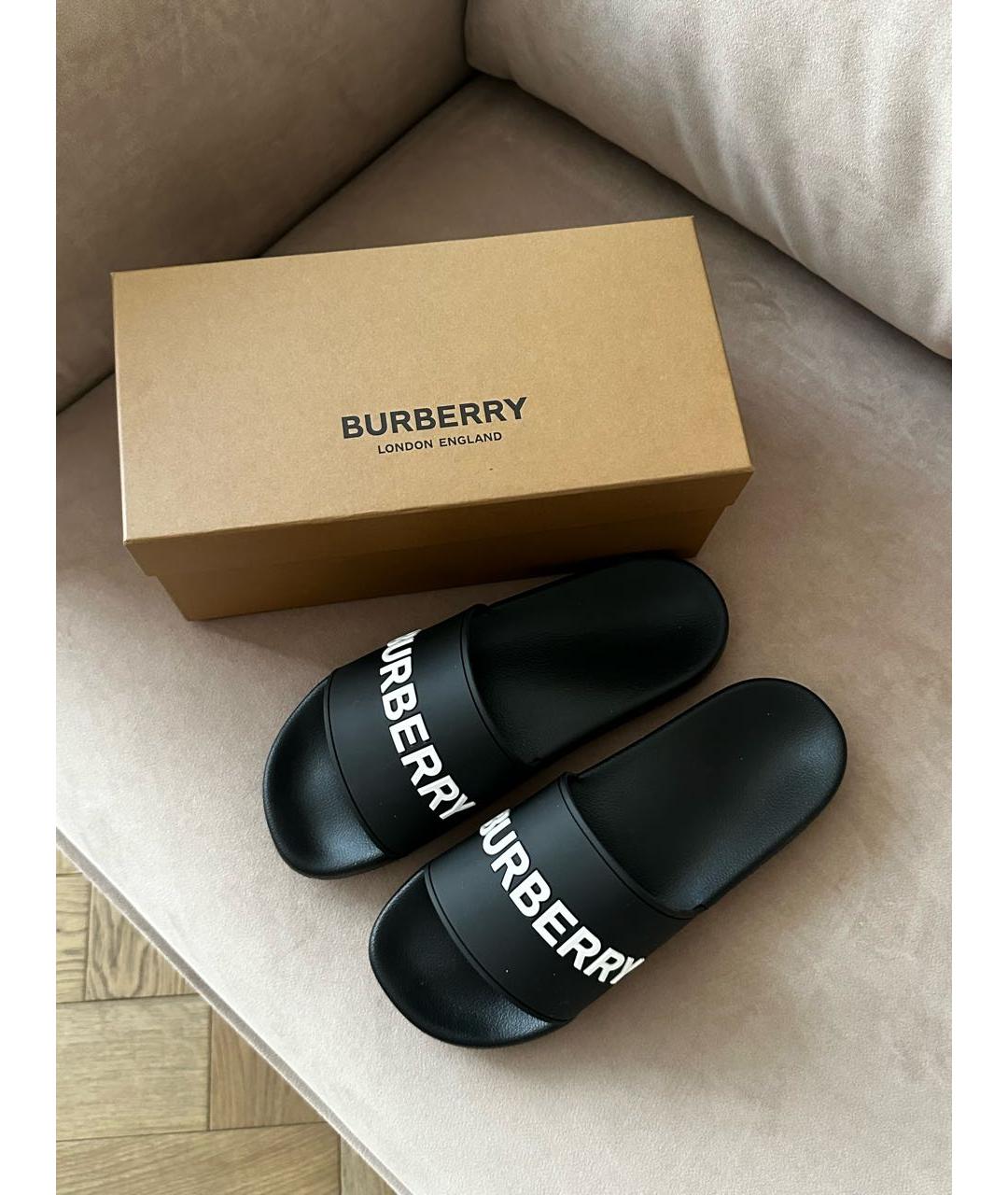 BURBERRY Черные резиновые шлепанцы, фото 3
