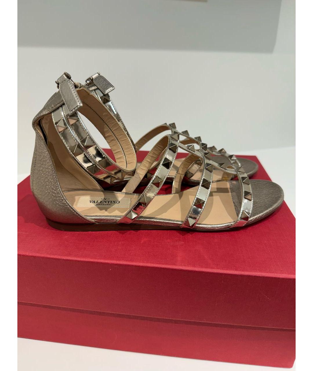 VALENTINO Бежевые кожаные босоножки, фото 6