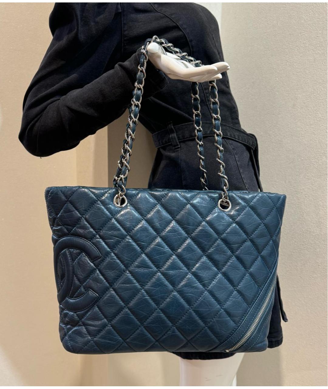 CHANEL Темно-синяя кожаная сумка тоут, фото 4