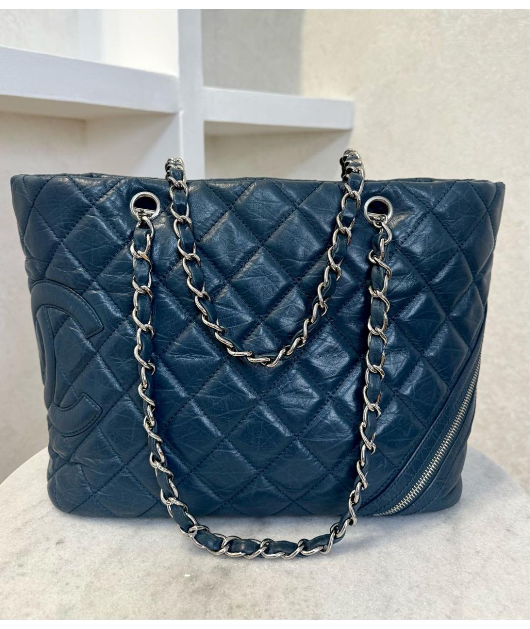 CHANEL Темно-синяя кожаная сумка тоут, фото 7