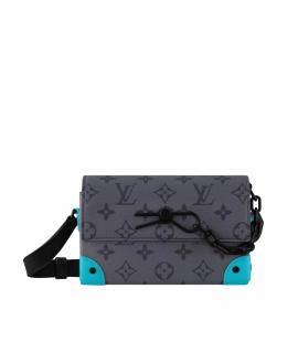 LOUIS VUITTON Сумка на плечо