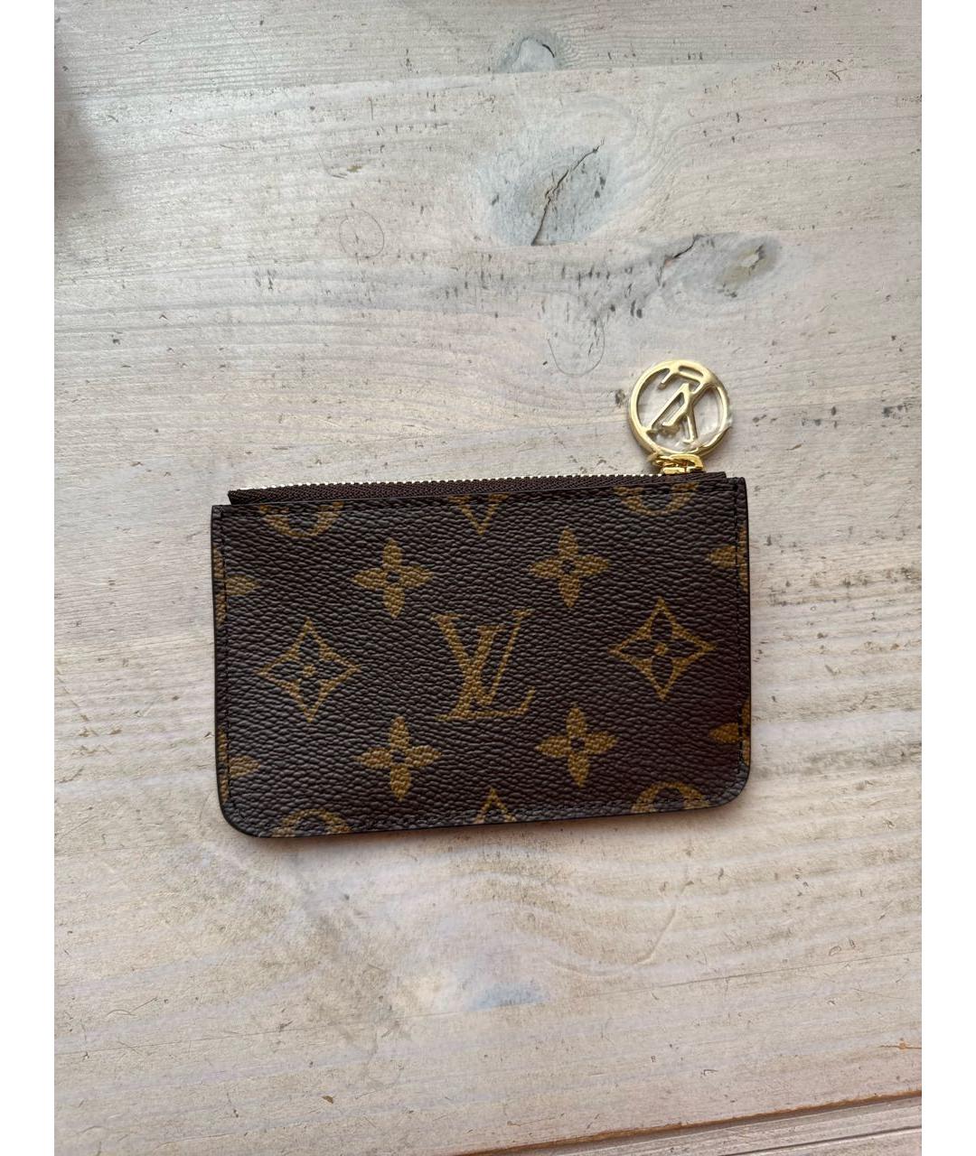 LOUIS VUITTON Коричневый кожаный кардхолдер, фото 3
