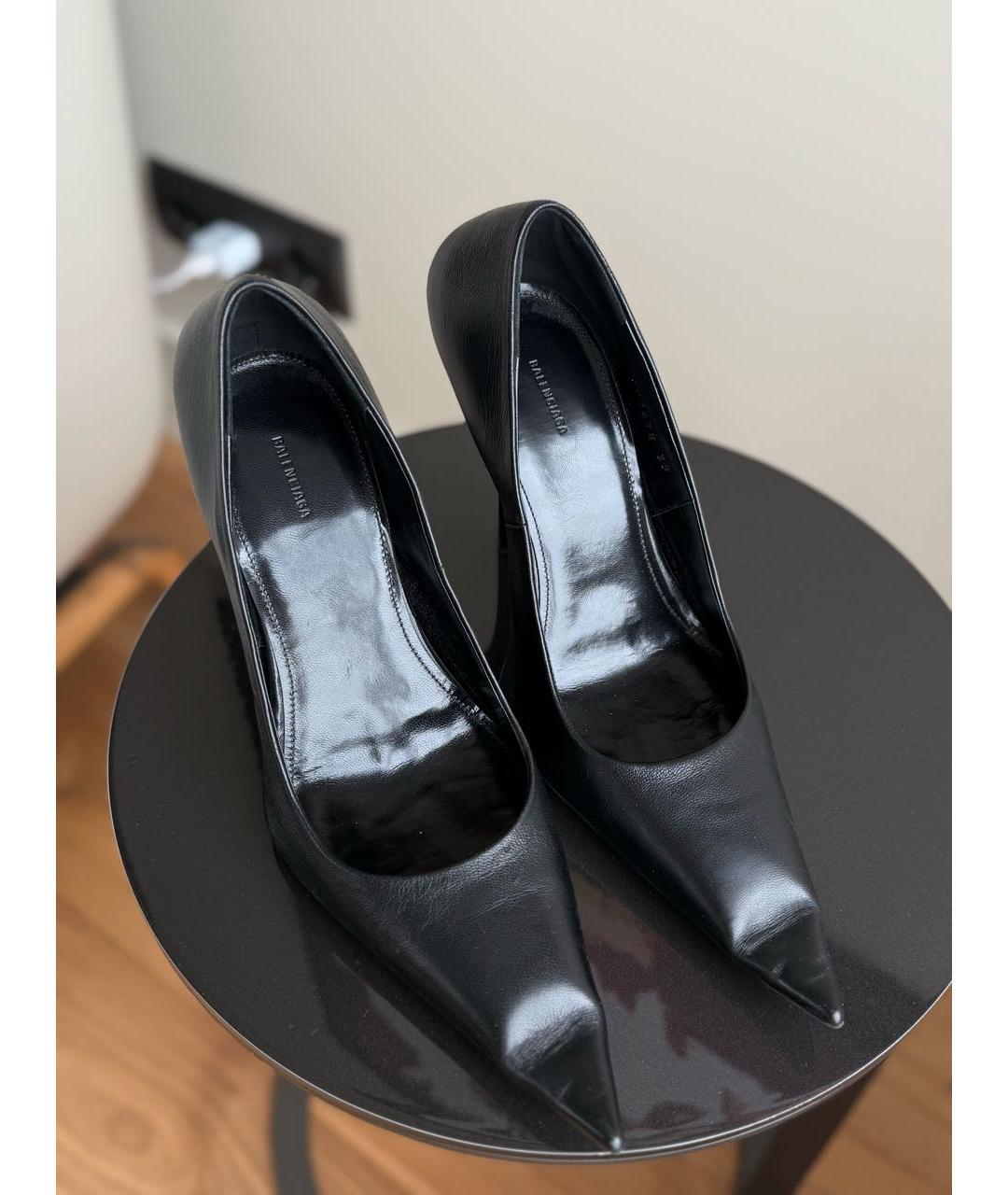 BALENCIAGA Черные кожаные туфли, фото 2