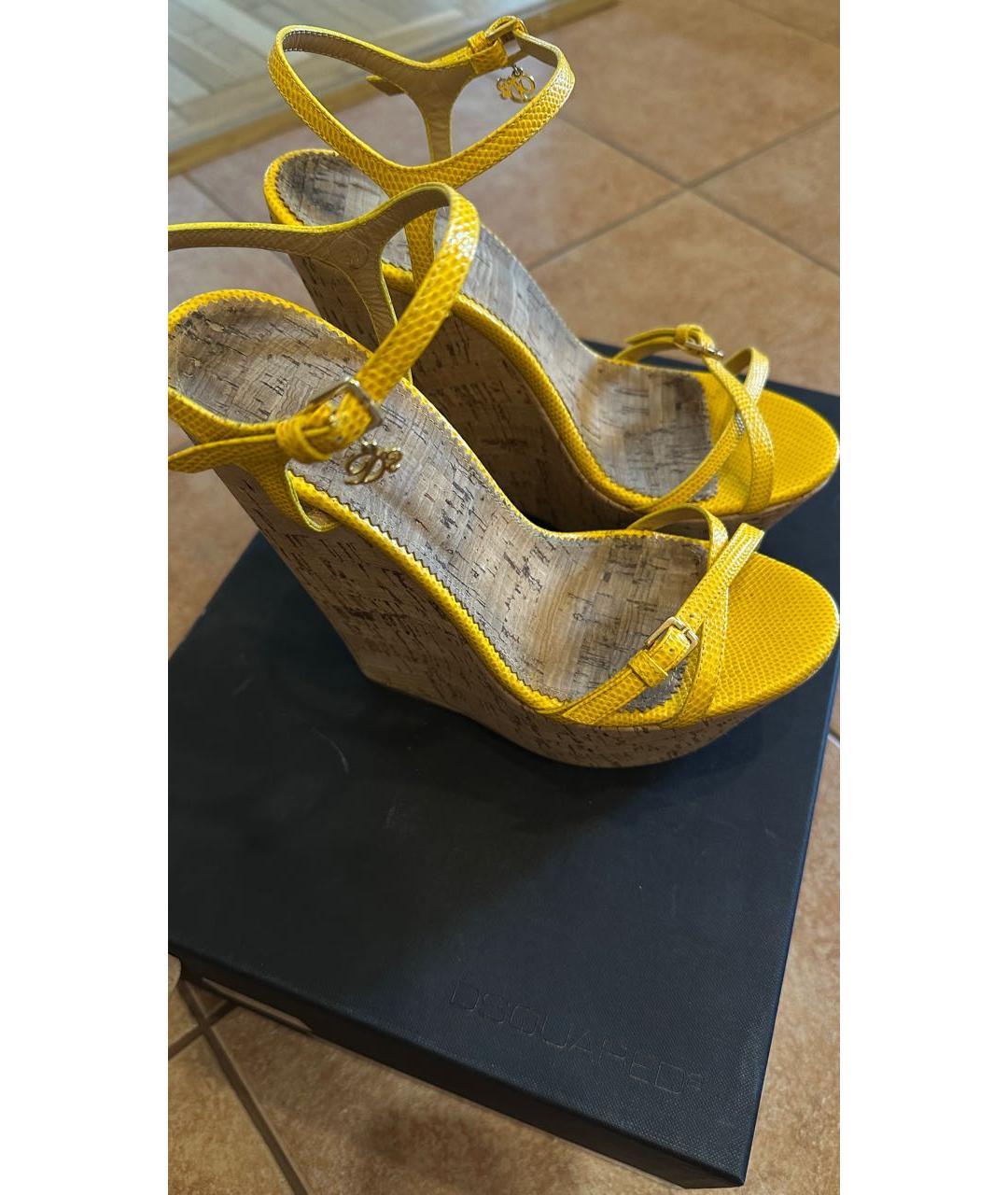 DSQUARED2 Желтые кожаные босоножки, фото 3