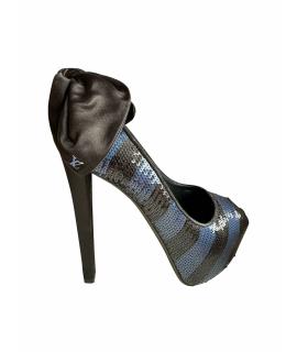 LOUIS VUITTON Туфли