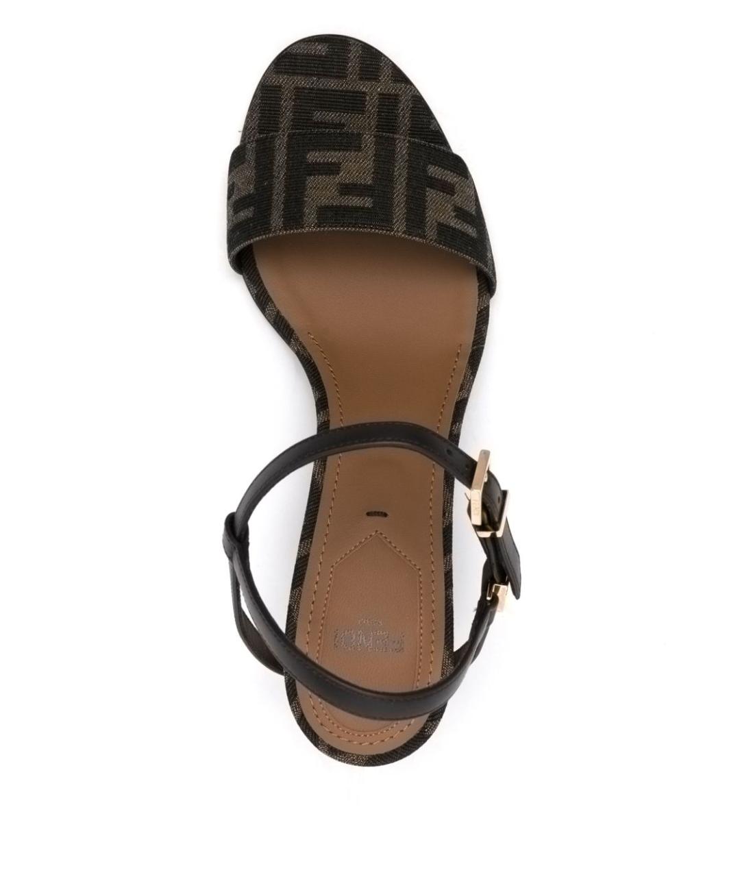 FENDI Коричневые текстильные босоножки, фото 2