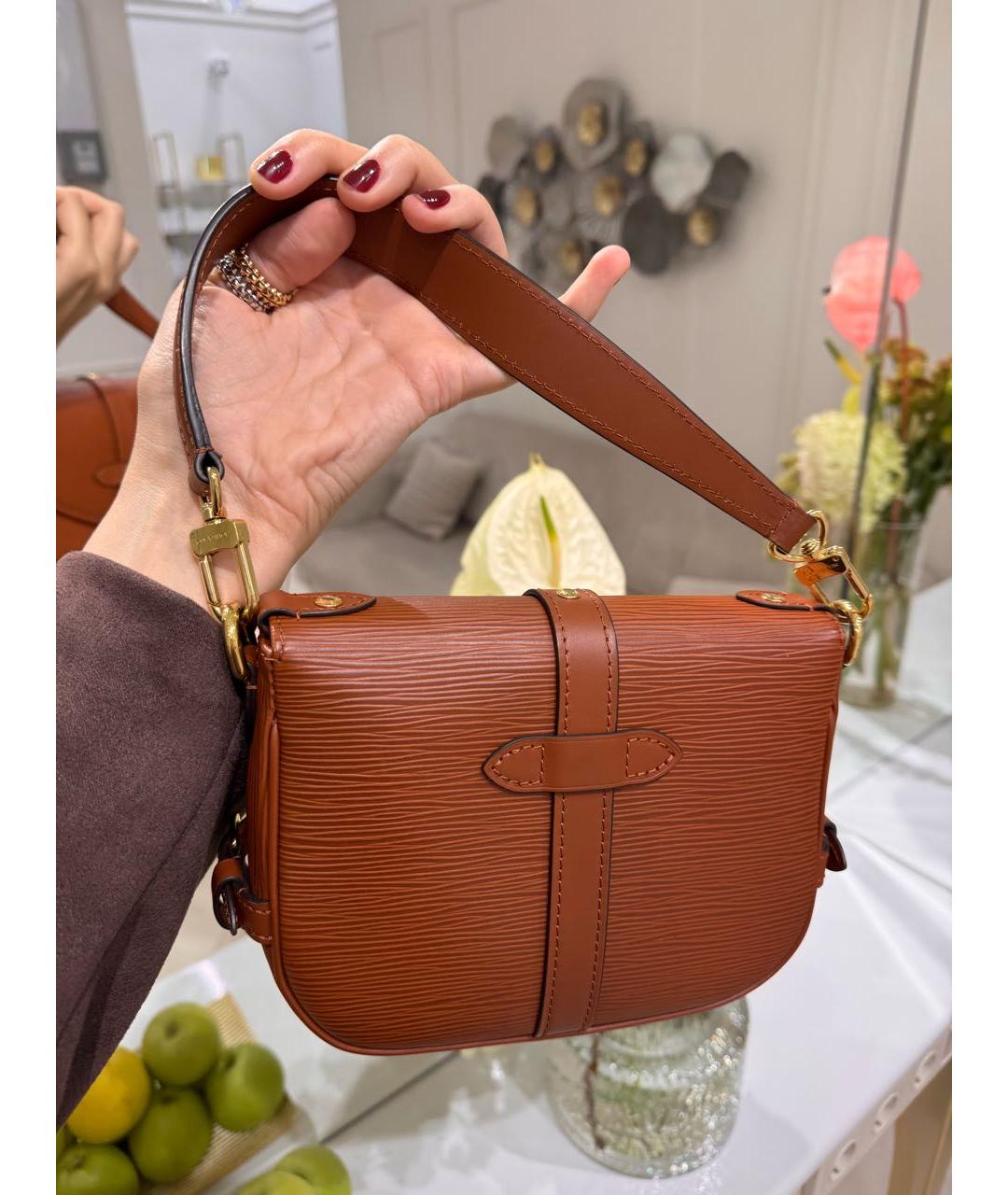 LOUIS VUITTON Коричневая кожаная сумка через плечо, фото 5