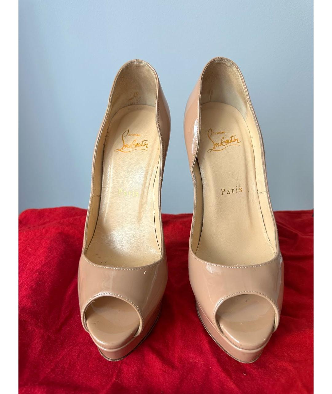CHRISTIAN LOUBOUTIN Бежевые кожаные туфли, фото 2