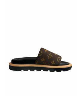 LOUIS VUITTON Шлепанцы