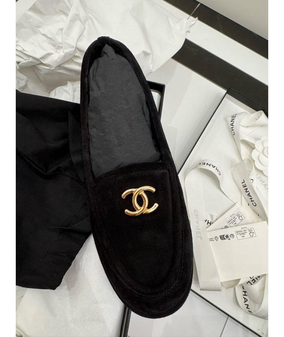 CHANEL Черные замшевые лоферы, фото 4