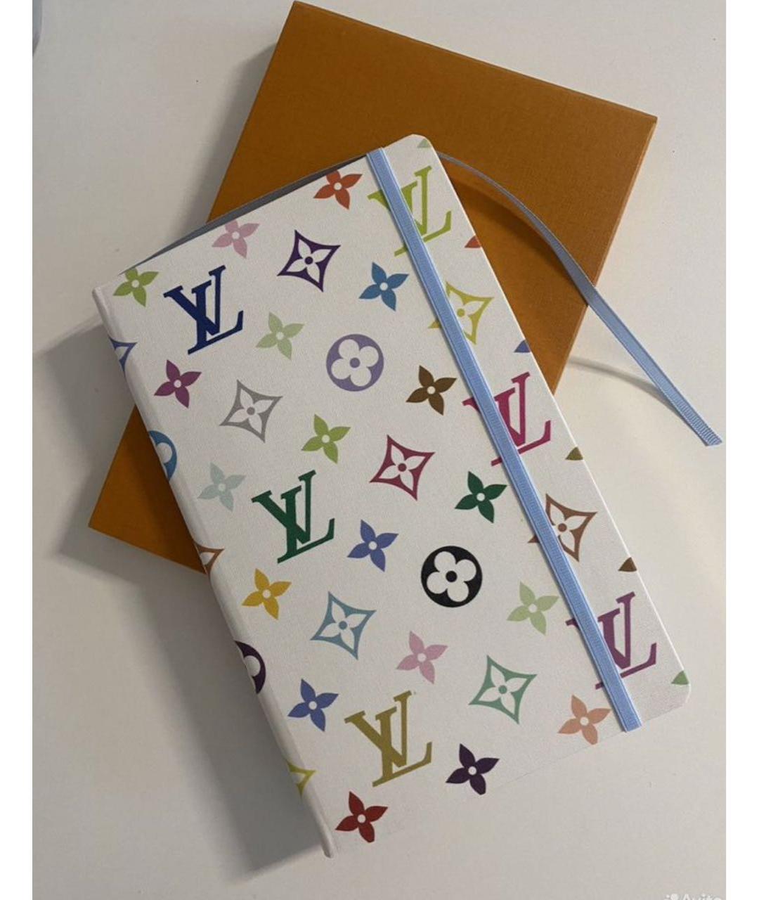 LOUIS VUITTON Книга, фото 4
