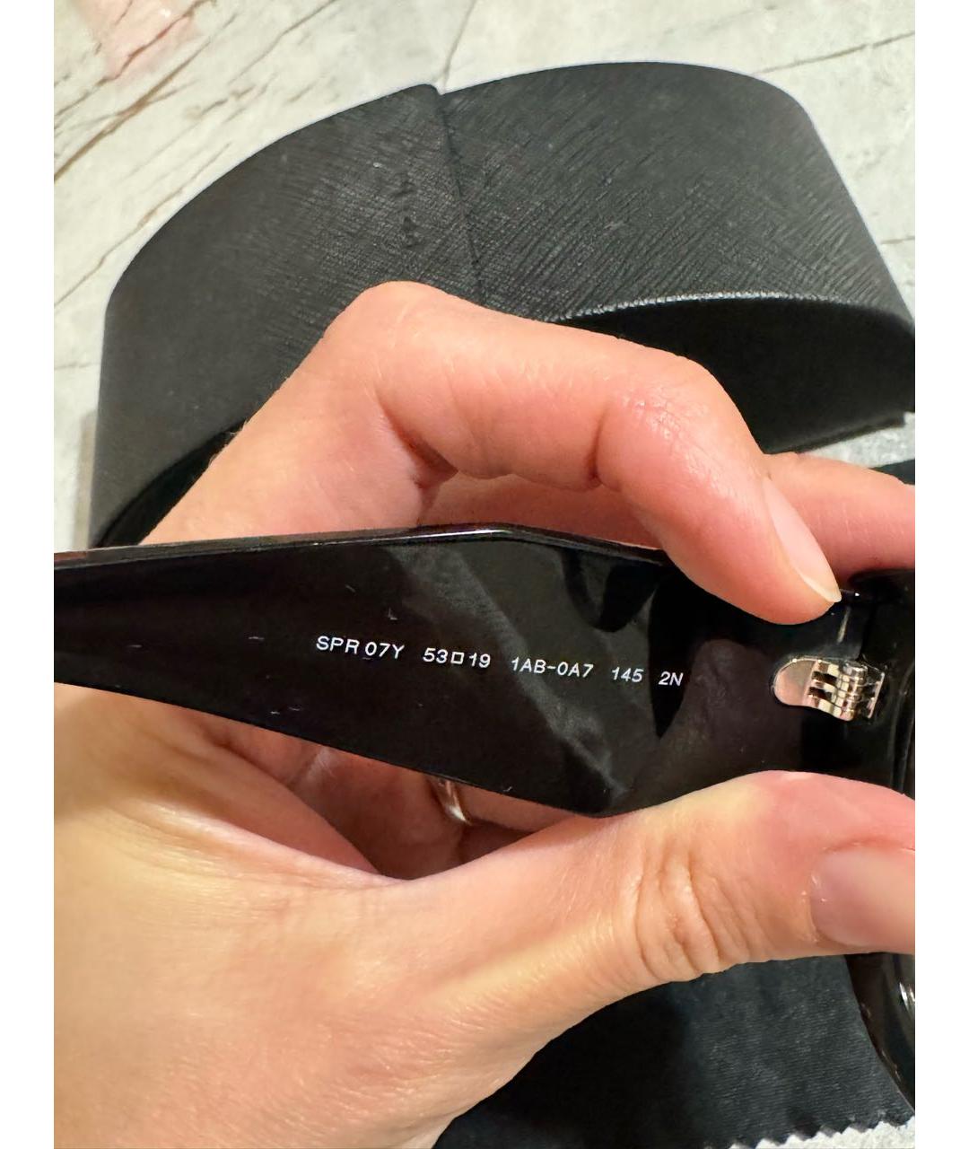 PRADA Черные пластиковые солнцезащитные очки, фото 4