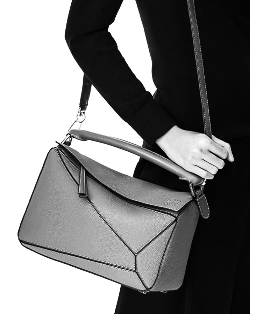LOEWE Черная кожаная сумка с короткими ручками, фото 8