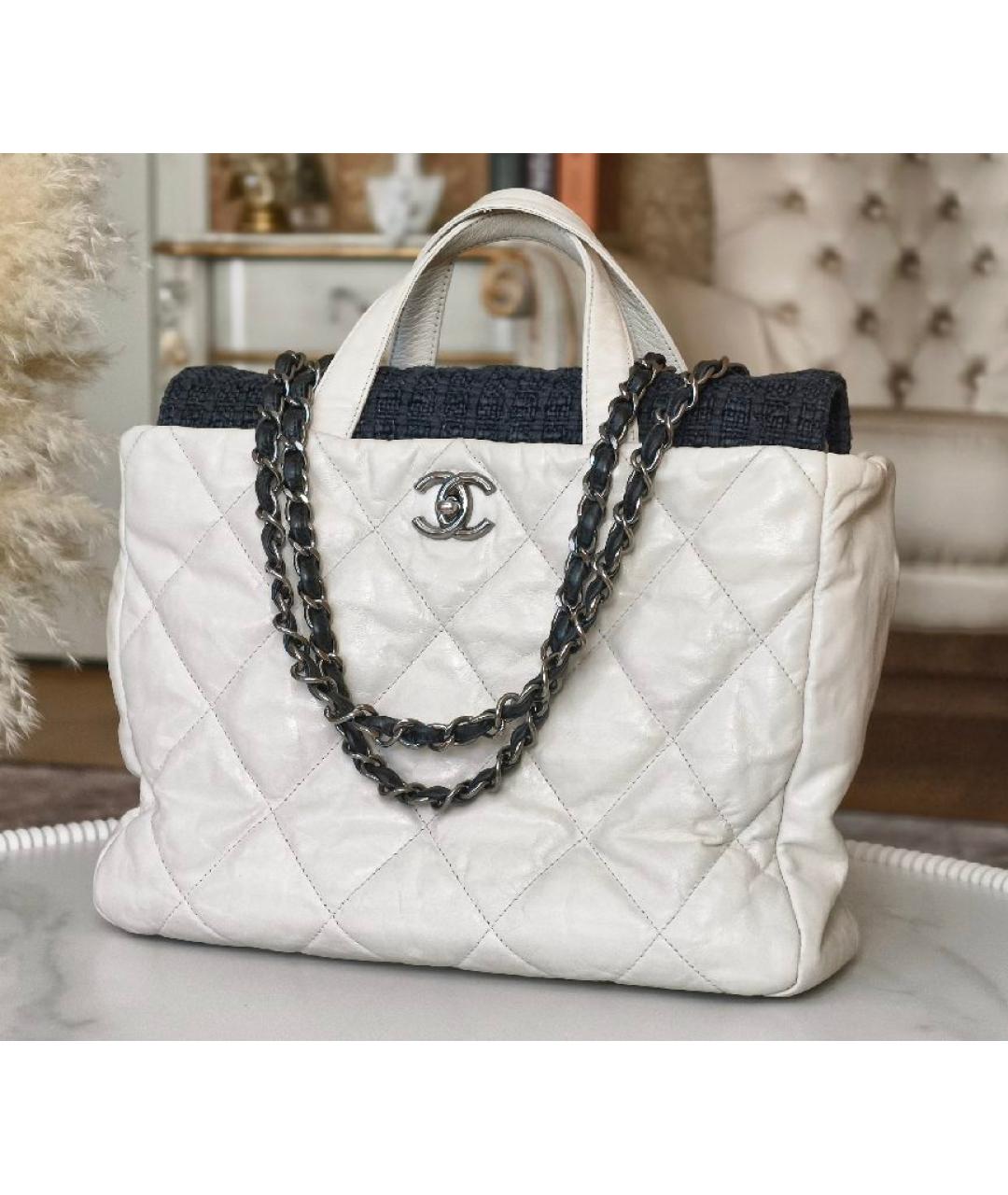 CHANEL Белая кожаная сумка тоут, фото 2