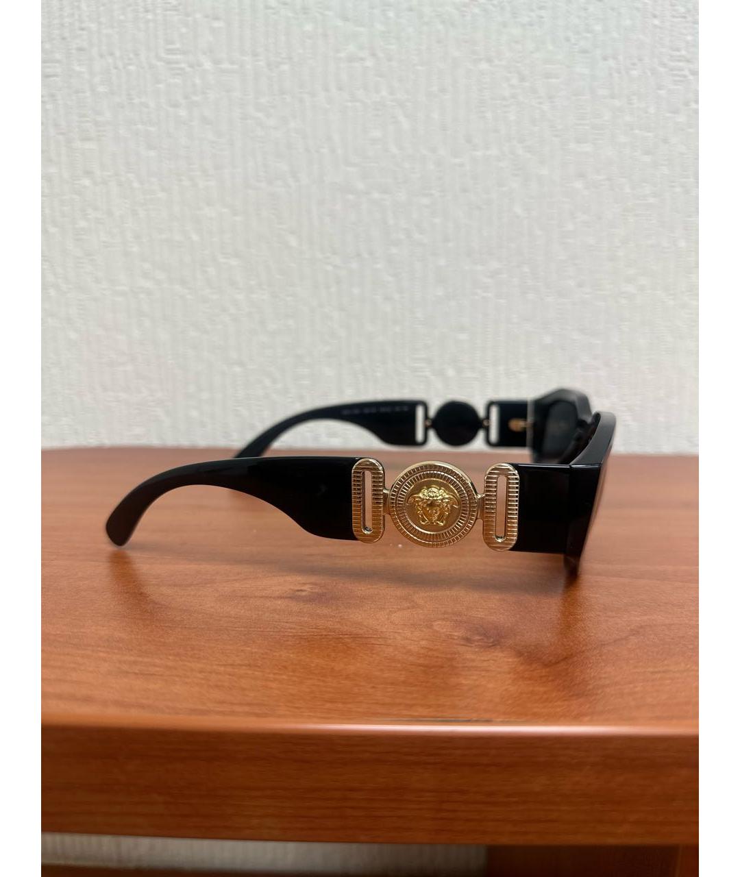 VERSACE Черные пластиковые солнцезащитные очки, фото 2