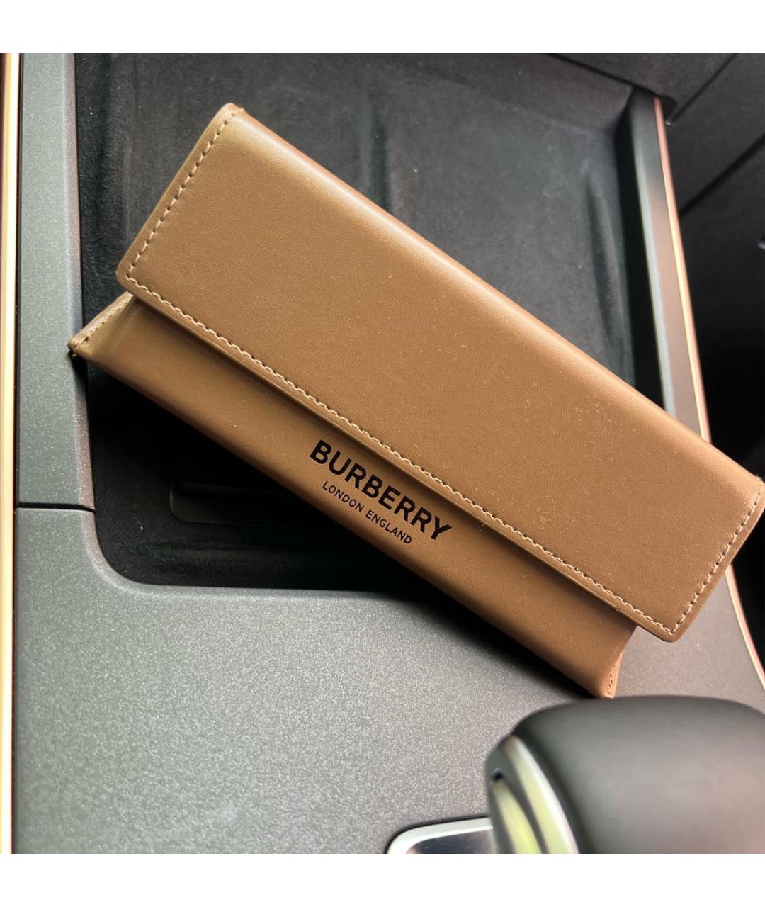 BURBERRY Бордовые пластиковые солнцезащитные очки, фото 4