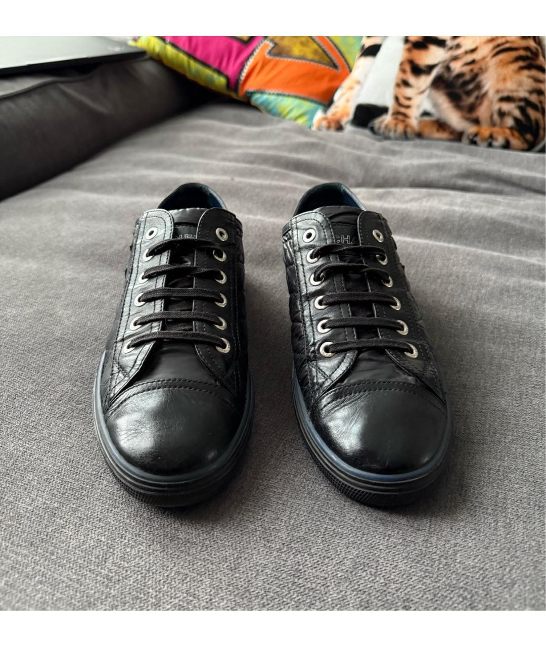 CHANEL Черные кожаные кеды, фото 2