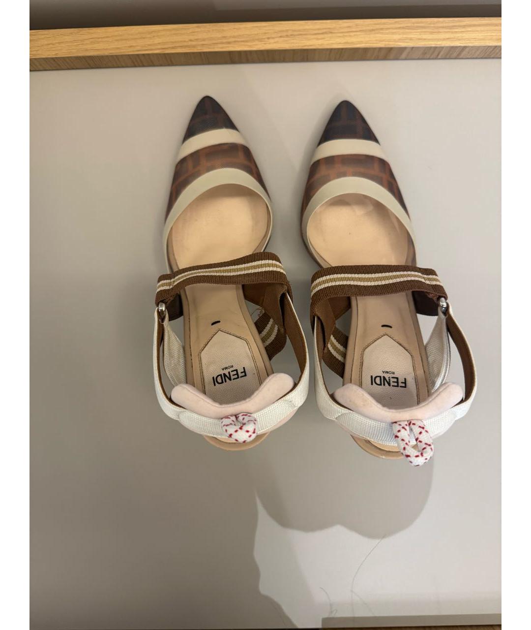 FENDI Коричневые текстильные туфли, фото 3