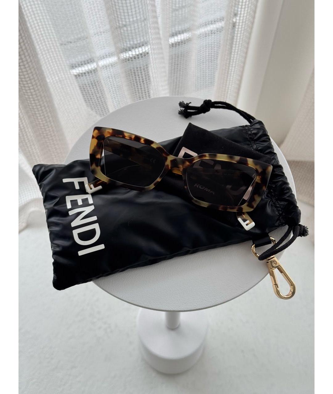 FENDI Коричневые пластиковые солнцезащитные очки, фото 4