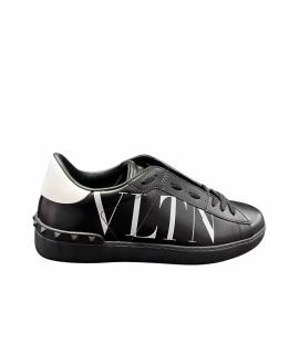 VALENTINO Низкие кроссовки / кеды