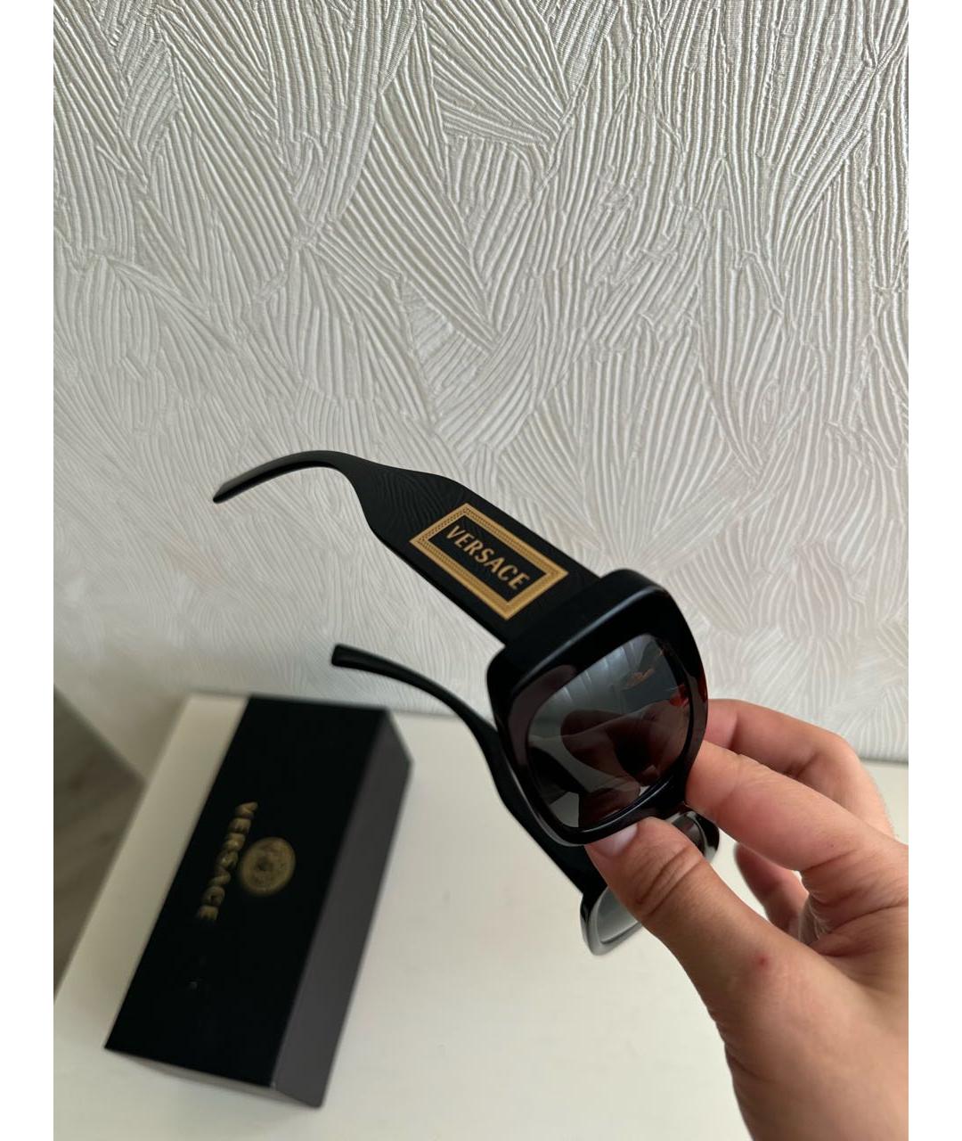 VERSACE Черные пластиковые солнцезащитные очки, фото 3