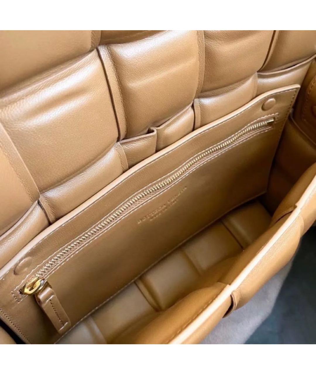 BOTTEGA VENETA Коричневая кожаная сумка через плечо, фото 4