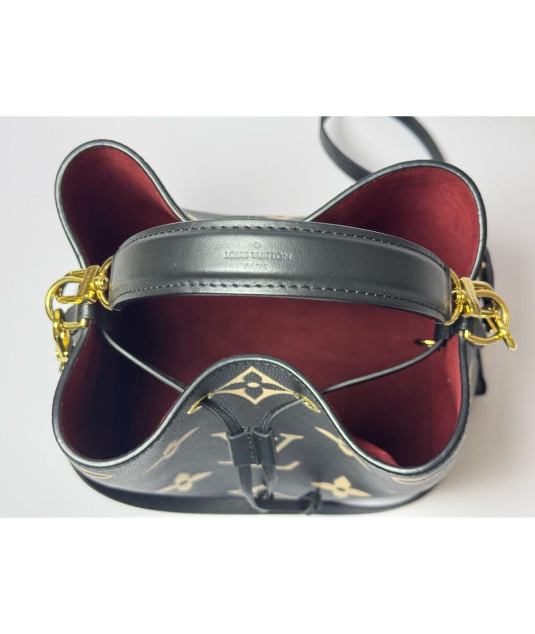 LOUIS VUITTON Черная кожаная сумка через плечо, фото 7