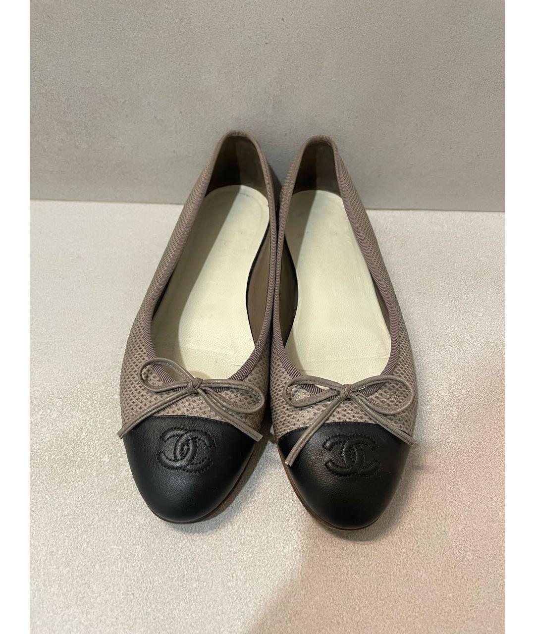 CHANEL Бежевые балетки из экзотической кожи, фото 2