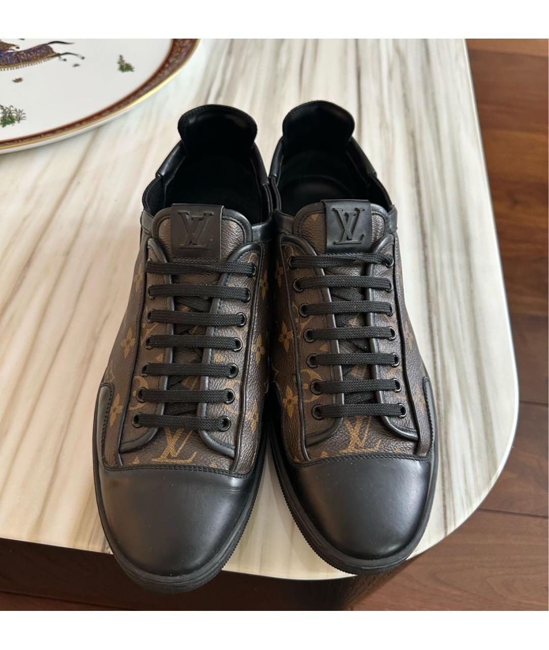 LOUIS VUITTON Коричневые кожаные низкие кроссовки / кеды, фото 2
