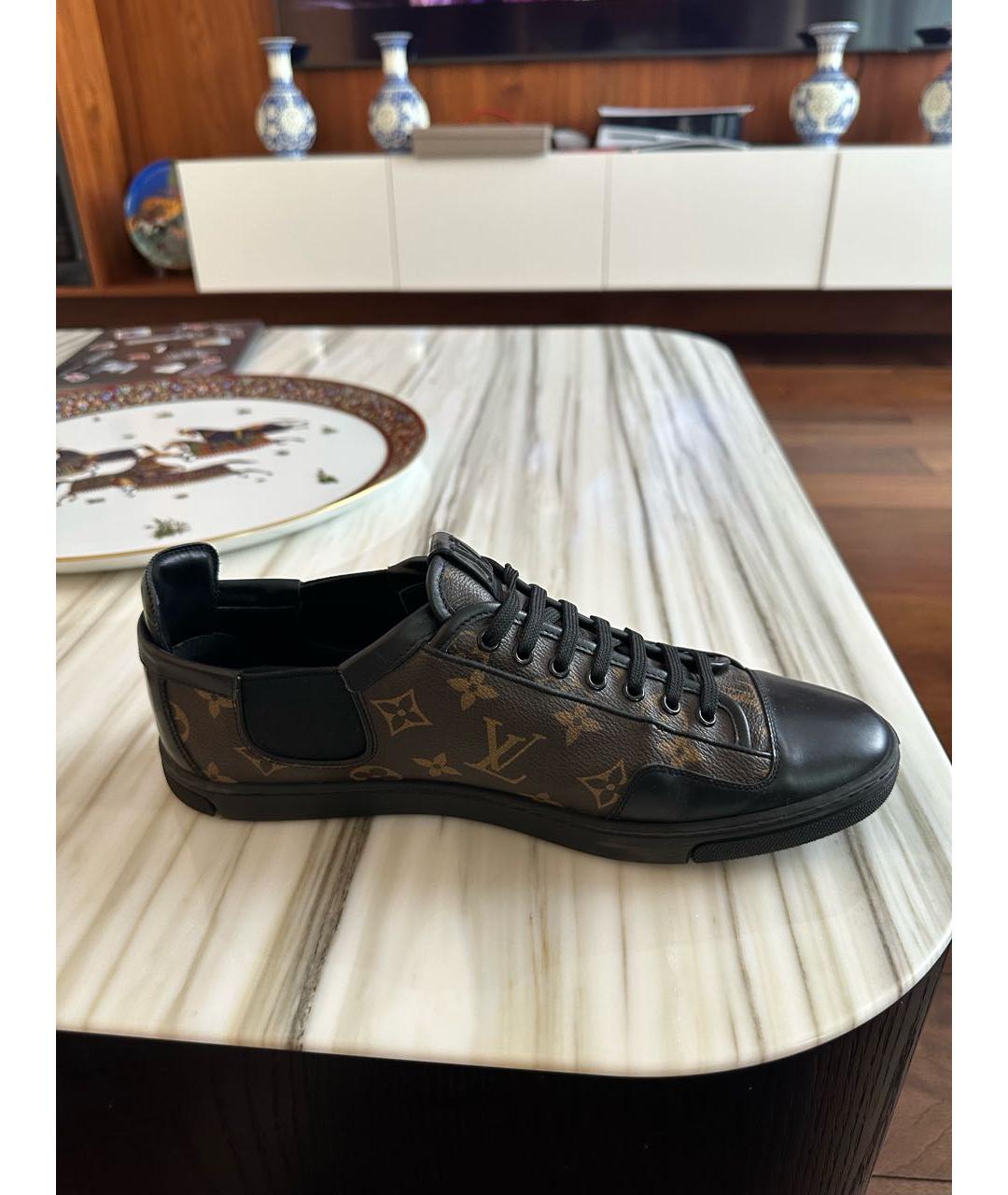 LOUIS VUITTON Коричневые кожаные низкие кроссовки / кеды, фото 8