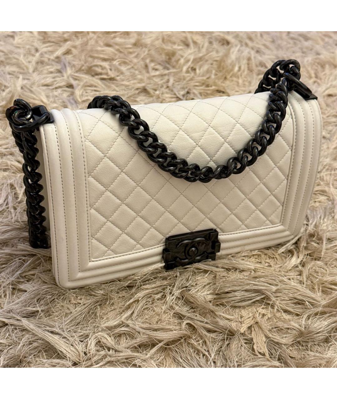 CHANEL Белая кожаная сумка через плечо, фото 4
