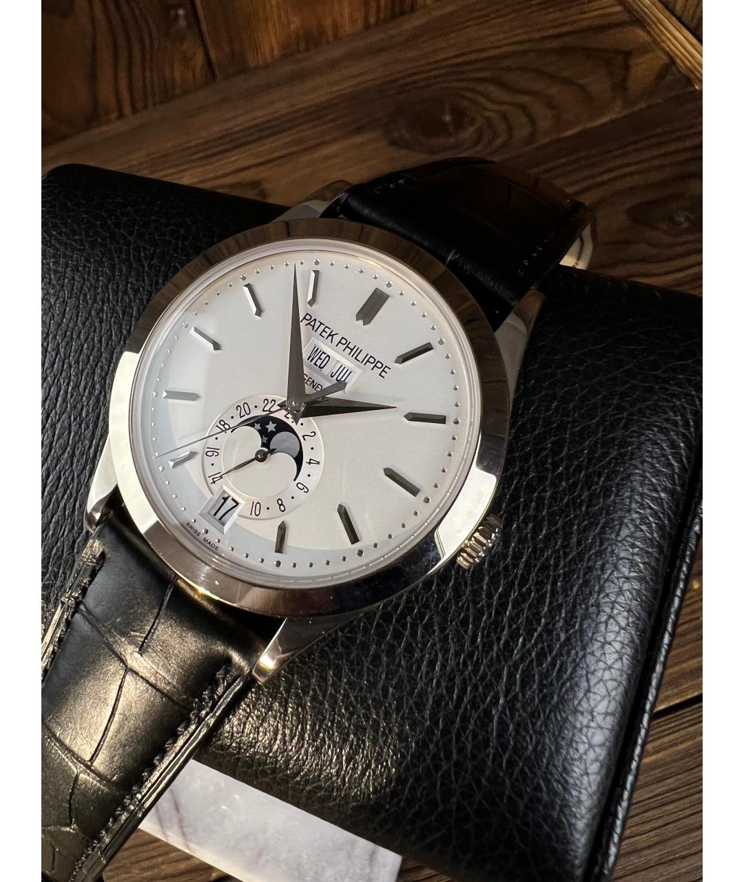 PATEK PHILIPPE Часы из белого золота, фото 2