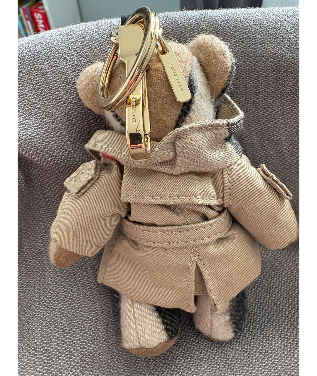 BURBERRY Бежевый брелок, фото 6