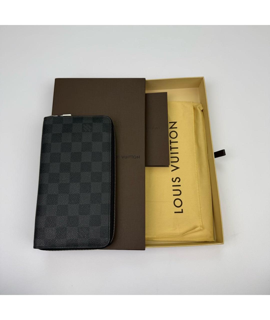 LOUIS VUITTON Антрацитовый кожаный кошелек, фото 3