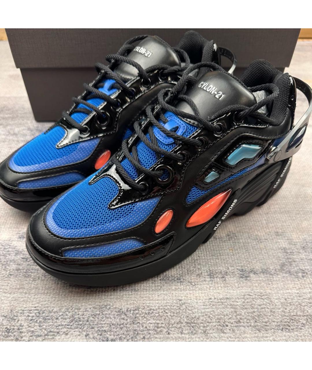 RAF SIMONS Черные низкие кроссовки / кеды из лакированной кожи, фото 2