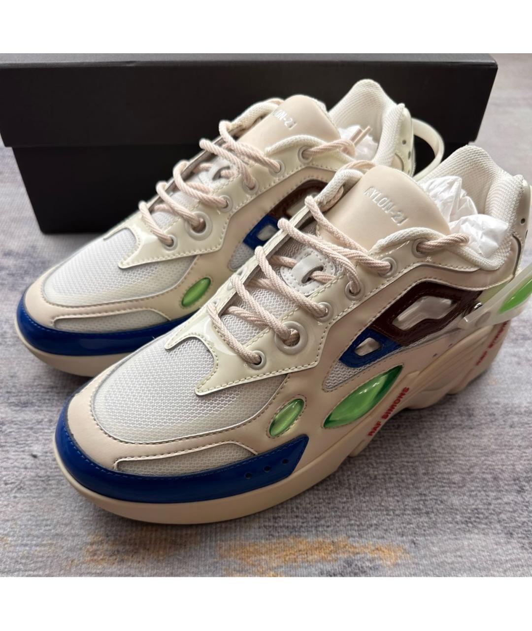 RAF SIMONS Бежевые низкие кроссовки / кеды из лакированной кожи, фото 2