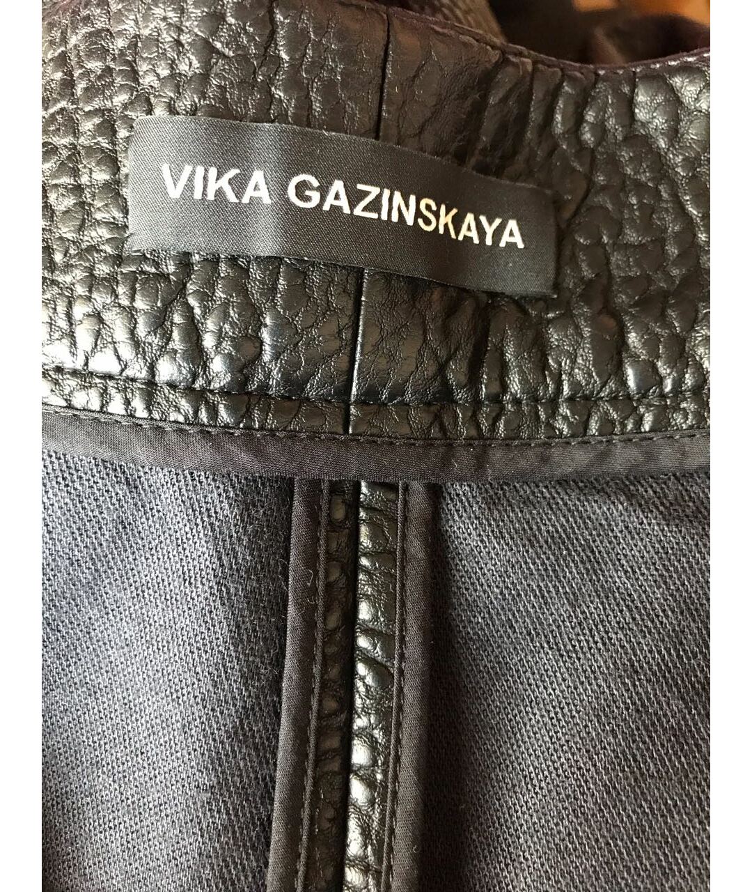 VIKA GAZINSKAYA Черные полиуретановые брюки широкие, фото 3
