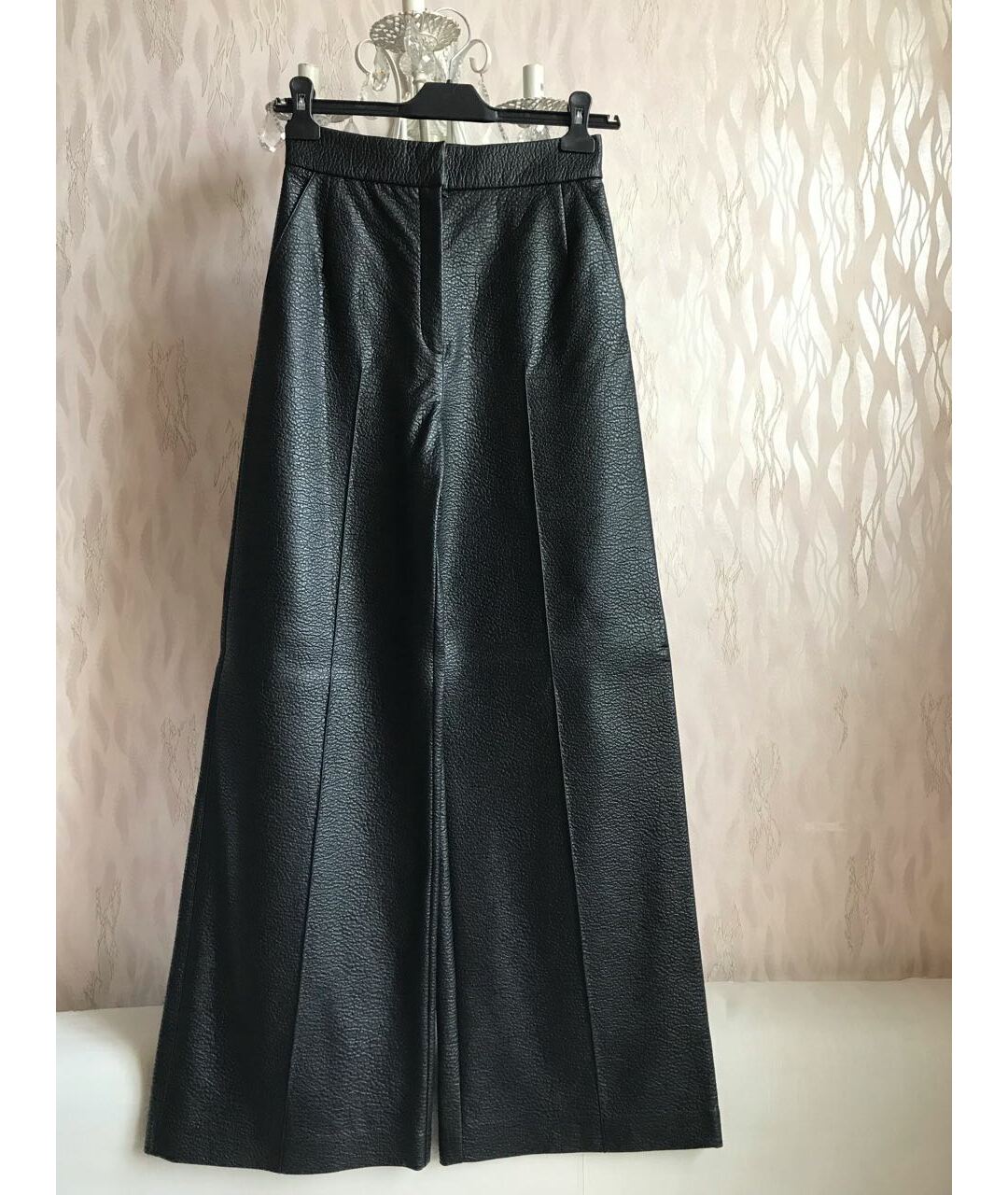 VIKA GAZINSKAYA Черные полиуретановые брюки широкие, фото 9