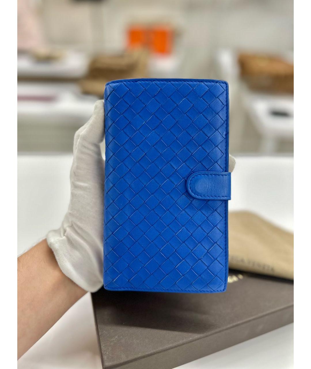 BOTTEGA VENETA Синий кожаный кошелек, фото 2
