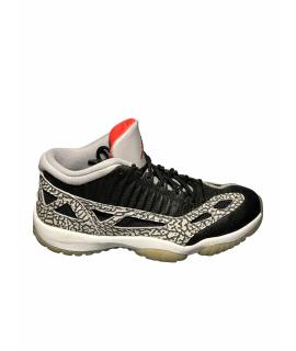 JORDAN Низкие кроссовки / кеды