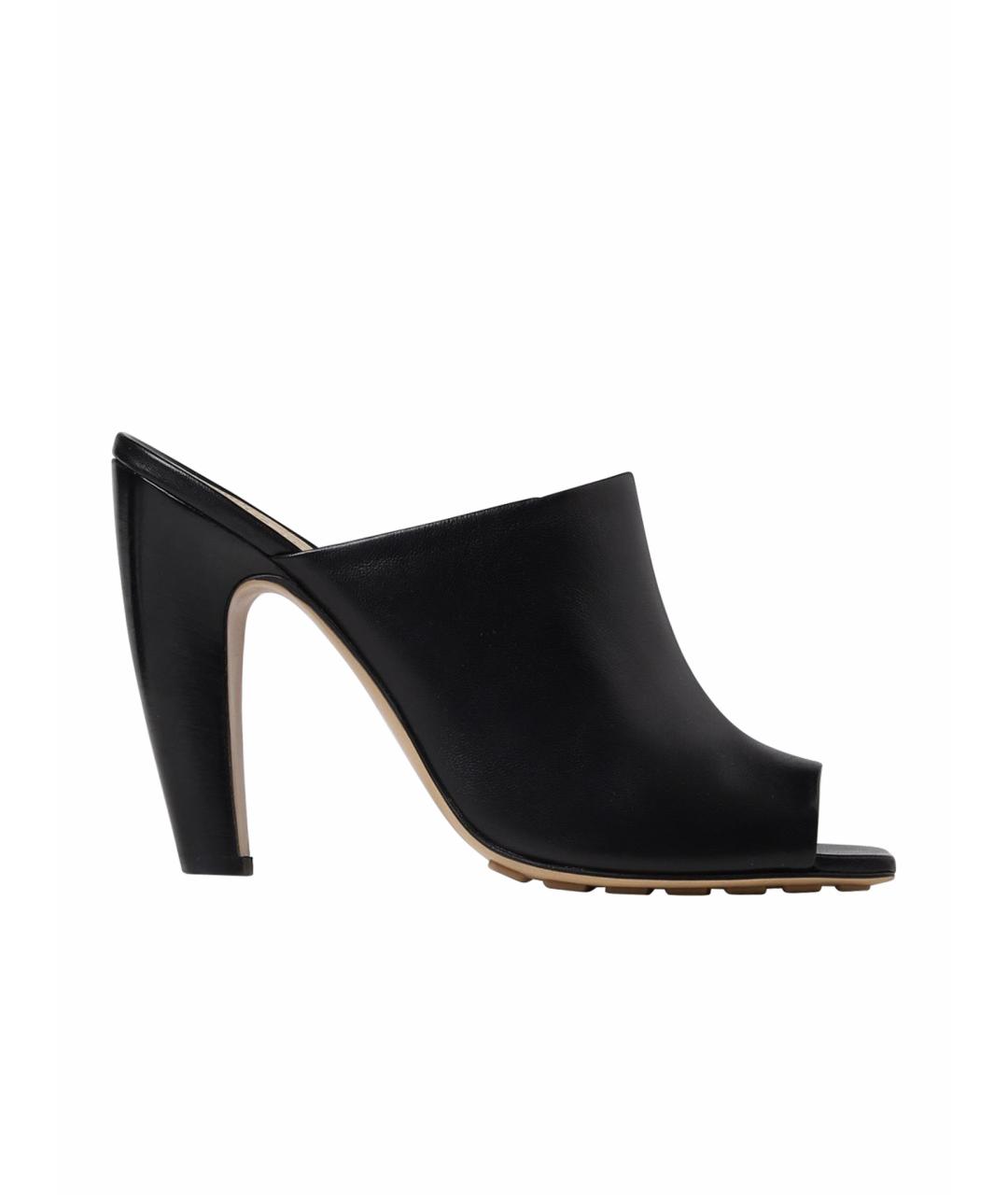 BOTTEGA VENETA Черные кожаные мюли, фото 1