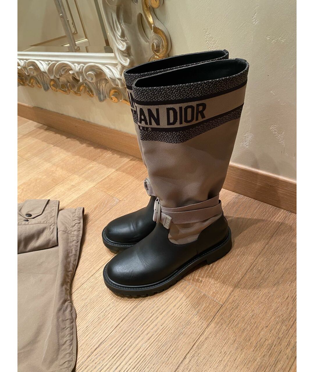 CHRISTIAN DIOR Черные кожаные сапоги, фото 7