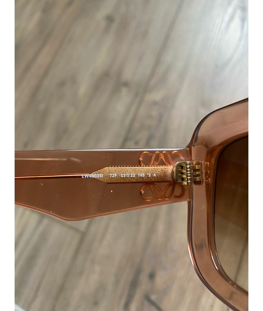 LOEWE Бежевые пластиковые солнцезащитные очки, фото 4