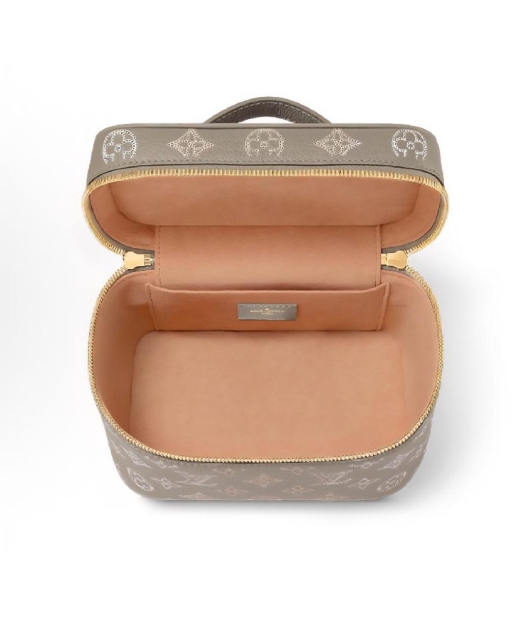 LOUIS VUITTON Бежевая косметичка, фото 3