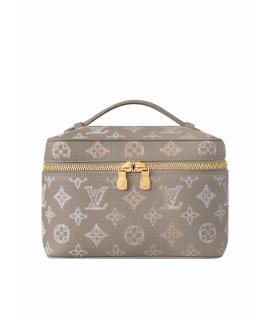 LOUIS VUITTON Косметичка