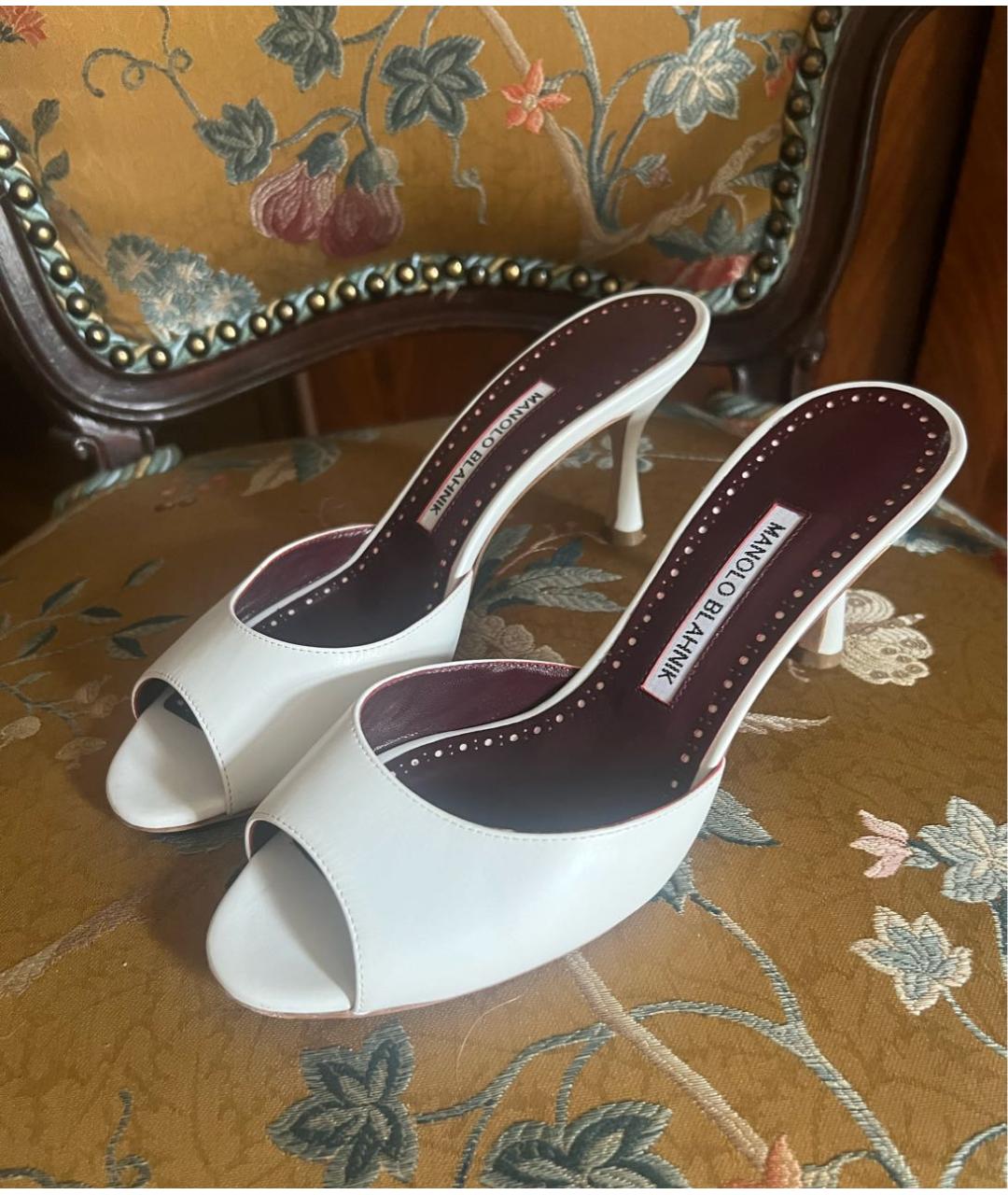 MANOLO BLAHNIK Белые кожаные мюли, фото 4