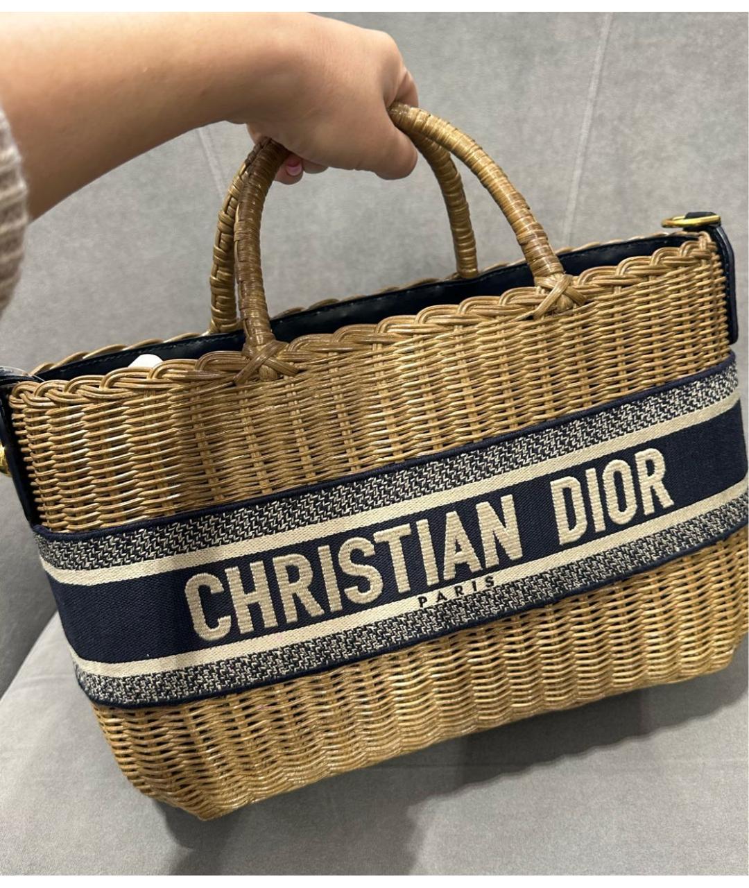 CHRISTIAN DIOR Бежевая пелетеная сумка тоут, фото 3