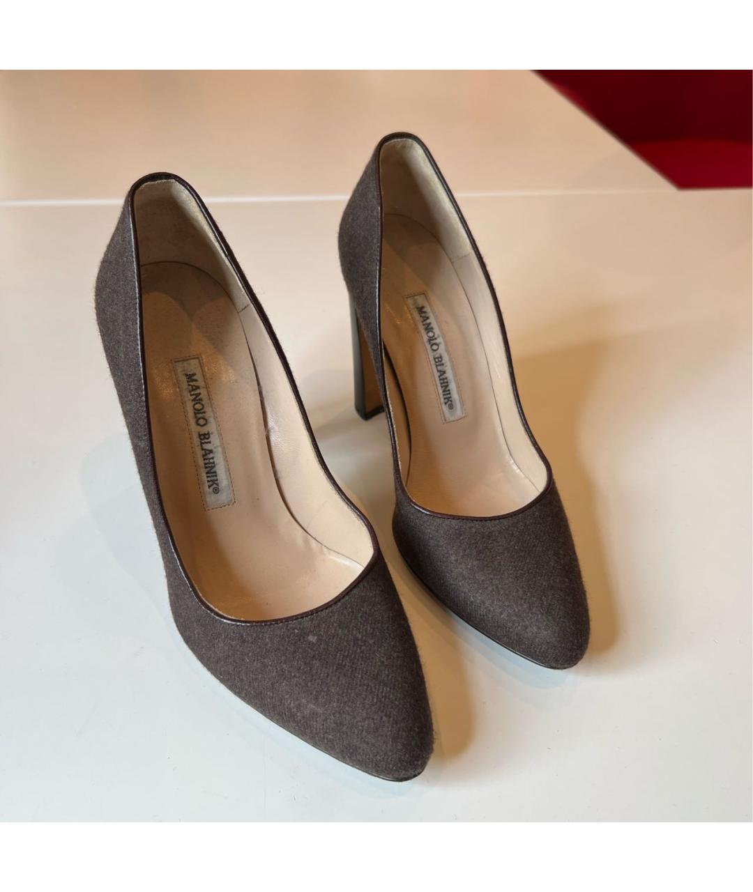 MANOLO BLAHNIK Коричневые текстильные туфли, фото 4