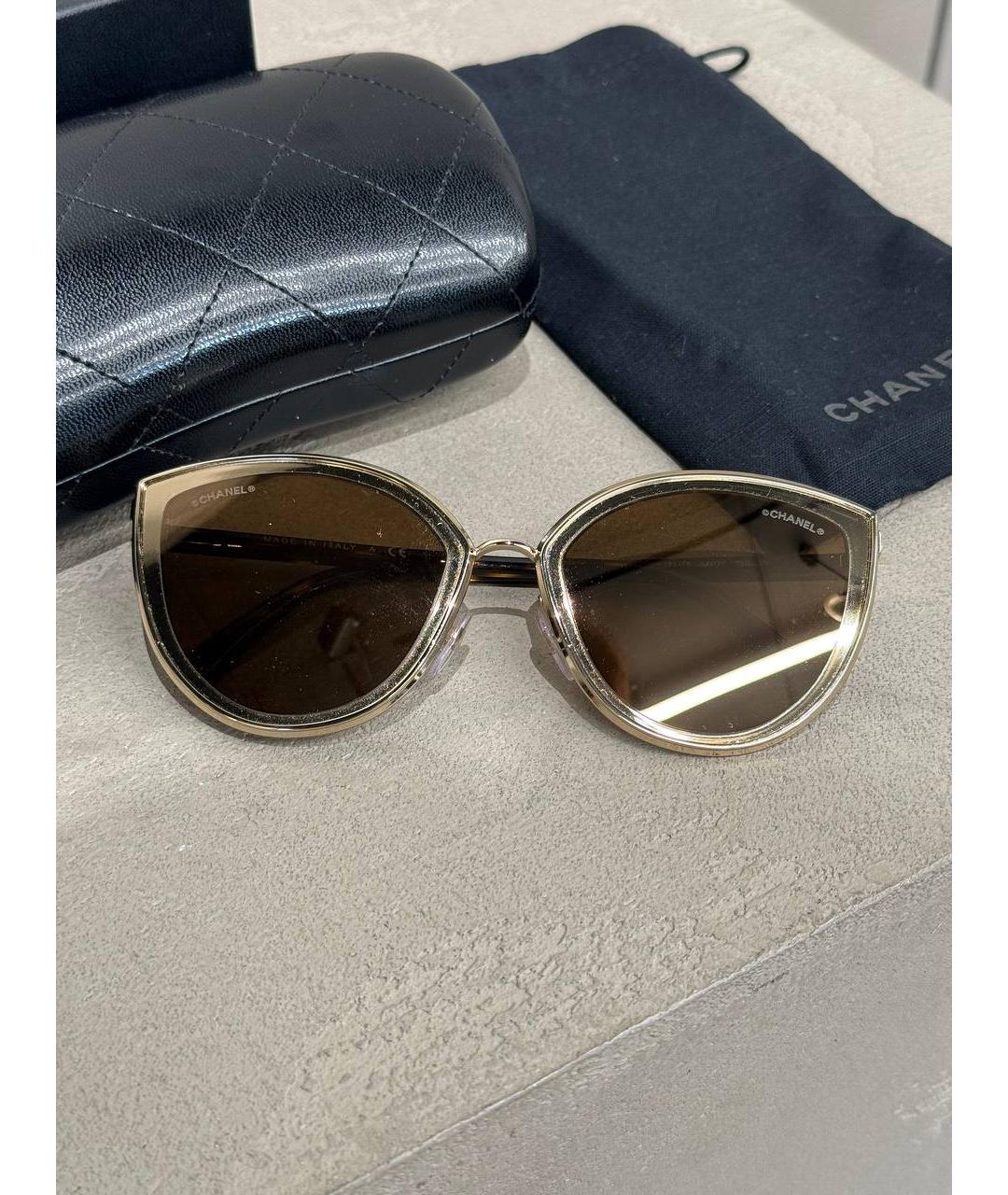 CHANEL Золотые пластиковые солнцезащитные очки, фото 4
