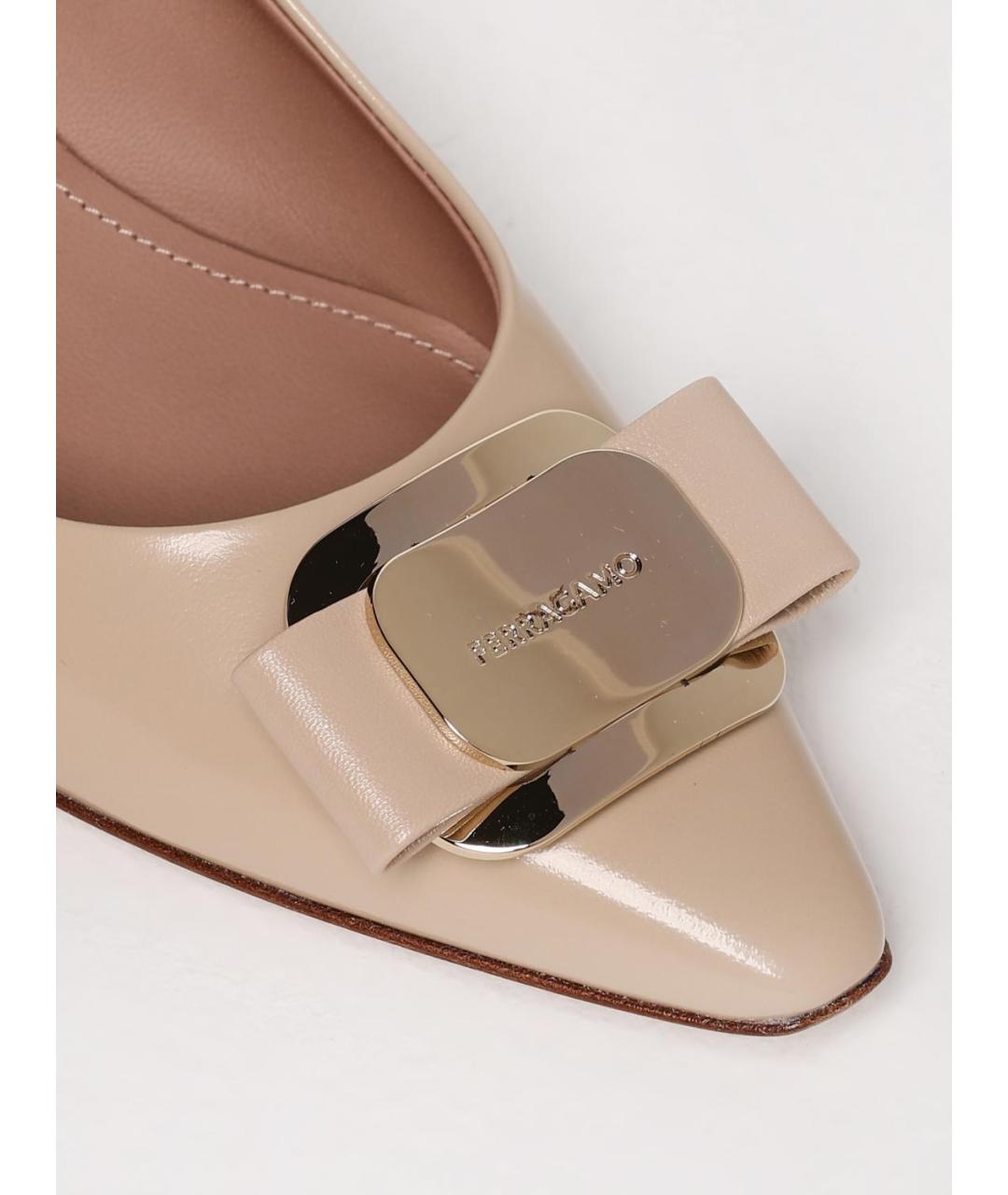 FERRAGAMO Бежевые кожаные туфли, фото 4